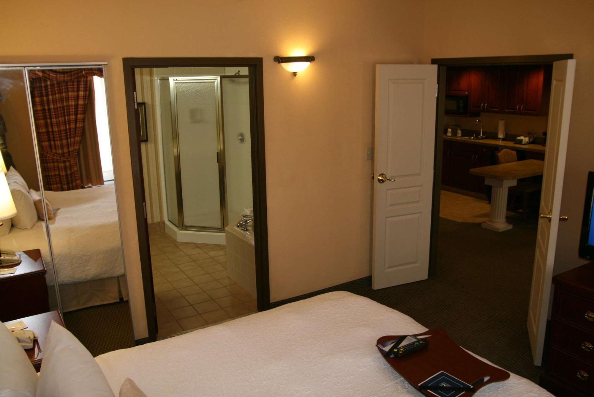 Hampton Inn & Suites Стіллвотер Номер фото